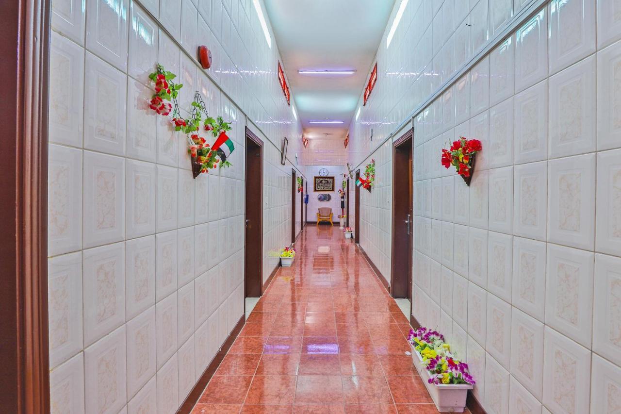 Oyo 393 Al Wehda Hotel Дубай Экстерьер фото
