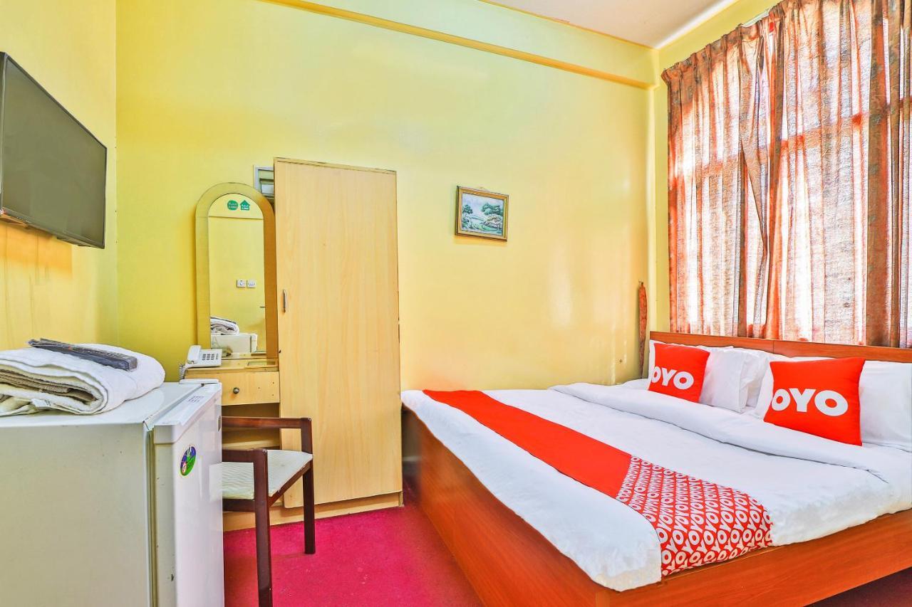 Oyo 393 Al Wehda Hotel Дубай Экстерьер фото